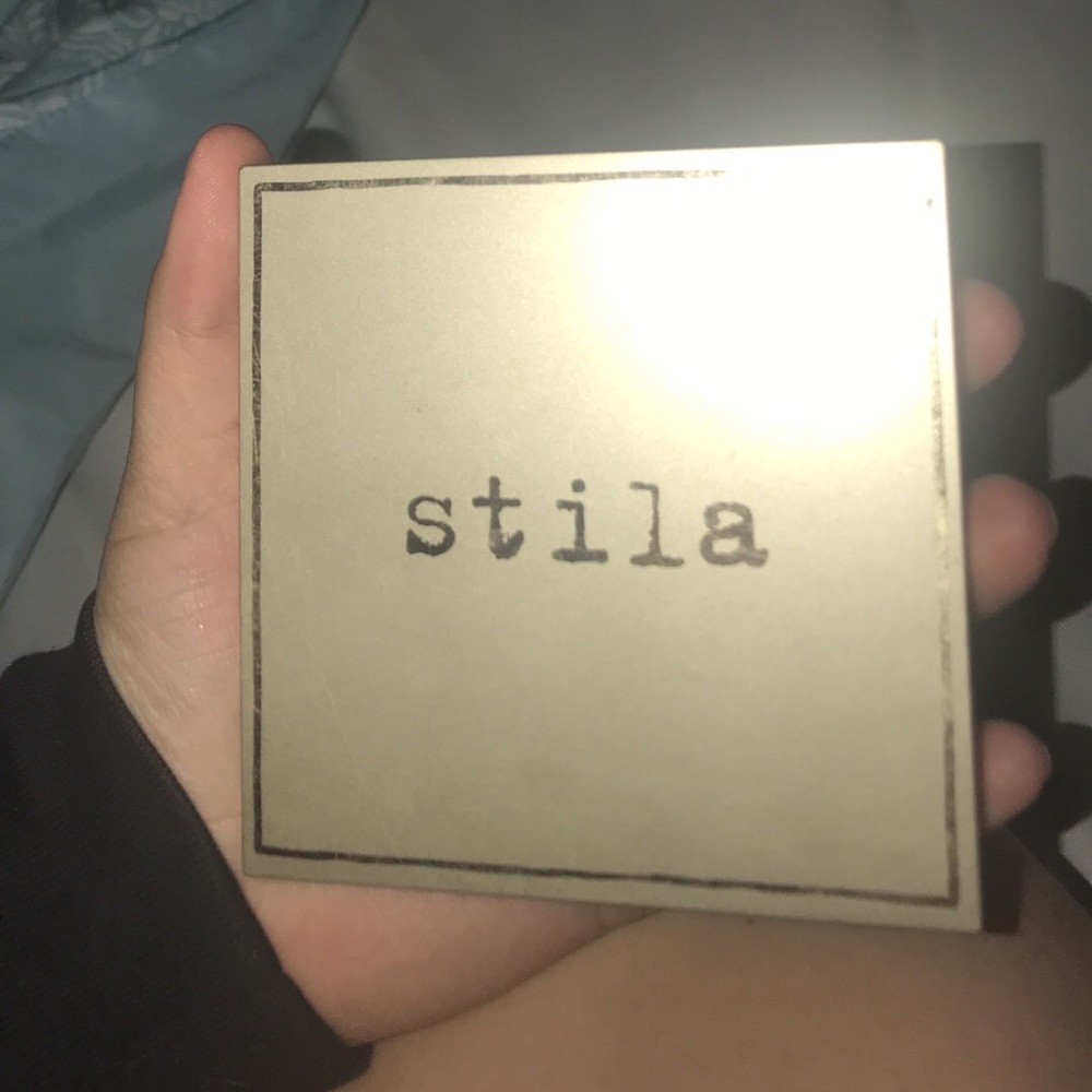 Stilla Eyes Are The Window Palette
